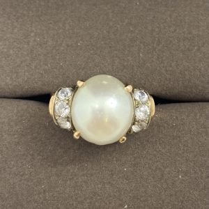 14ct Pearl and CZ ring